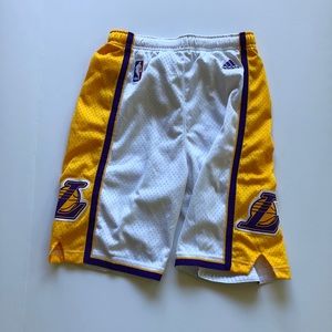 Lakers basketball shorts youth large *vintage*